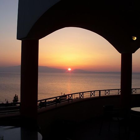 Sea View Resorts & Spa Karfas Bagian luar foto