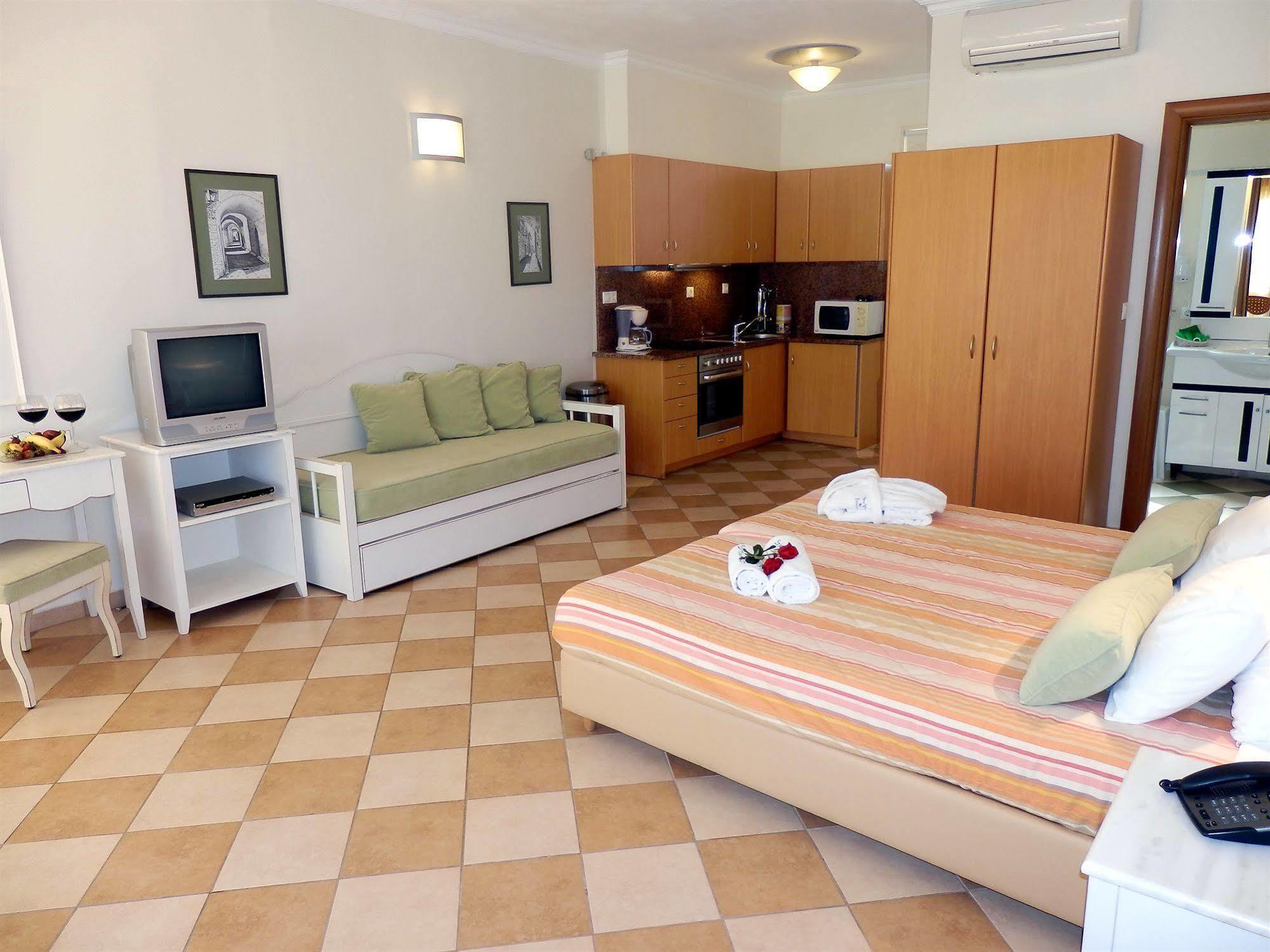 Sea View Resorts & Spa Karfas Bagian luar foto