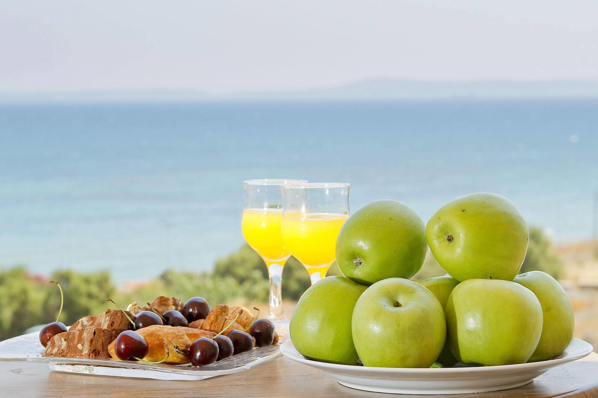Sea View Resorts & Spa Karfas Bagian luar foto